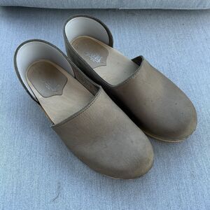 Sandgrens Swedish Clogs Women EU 39 / US 8.5 Stone  ColorBrett Low Closed -Back